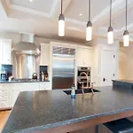 Element 52, Auberge Collection