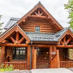 Mountain Lodge Telluride