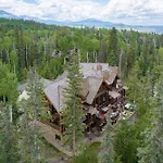 Chalet Hilltop Hideaway By Exceptional