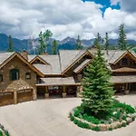 Hilltop Hideaway By Exceptional