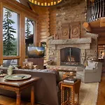 Hilltop Hideaway By Exceptional