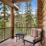 Hilltop Hideaway By Exceptional Chalet