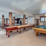 Chalet Country Club Estate By Exceptional *