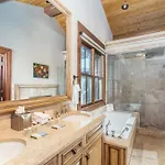 Country Club Estate By Exceptional *