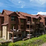 Townhome On The Creek 135 By Avantstay Ski In Ski Out Home W Hot Tub