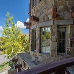 Luxury Lorian Lookout With Plenty Of Amenities Holiday home