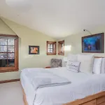 Scenic Mountain View Condo - Walk To Lift 7