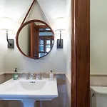 Holiday home Luxury Lorian Lookout With Plenty Of Amenities