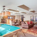 Luxury Lorian Lookout With Plenty Of Amenities Holiday home *