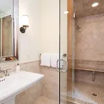 Luxury Lorian Lookout With Plenty Of Amenities Holiday home
