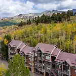 Fabulous Condo Close To Chair Lifts 1 And 10 In Meadows Area