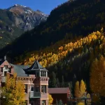 Hotel Columbia