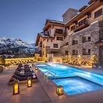 Hotel Madeline And Residences, Collection