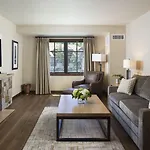 Hotel Madeline And Residences, Collection 4*
