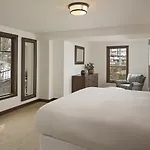 Hotel Madeline And Residences, Collection 4*