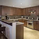 Madeline And Residences, Collection Hotel