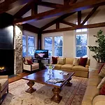 Element 52, Collection Aparthotel Telluride