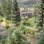 Holiday home Manitou Riverhouse 115 By Avantstay *