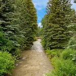 Manitou River House 113 By Avantstay