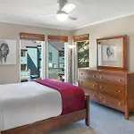 West End Winner - Hot Tub, Parking, Open Kitchen & Living Space Condo