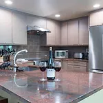 1 Blck To Free Gondolaski Access Heart Of Downtown River Edge A By Avantstay