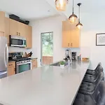 Holiday home Manitou Riverhouse 115 By Avantstay