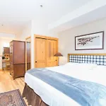 Bear Creek Lodge 305B Hotel Room