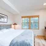 Bear Creek Lodge 305B Hotel Room