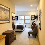 Bear Creek Lodge 209B Hotel Room