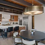 Vista Haus At Country Club - Private Golf And Retreat! Telluride