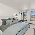 Vista Haus At Country Club - Private Golf And Retreat! *