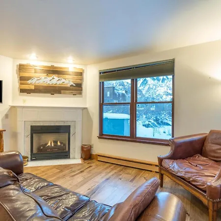 Ballard South Apartment
