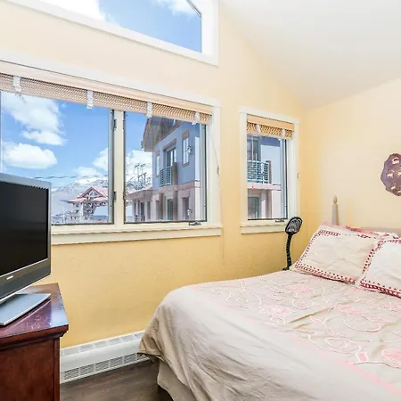 Blue Mesa 2 Unit Buyout By Avantstay 2 Units Centrally Located Ski In Ski Out Unit Apartment