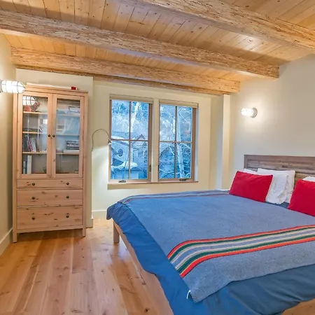 Sunnyside Hideout Holiday home