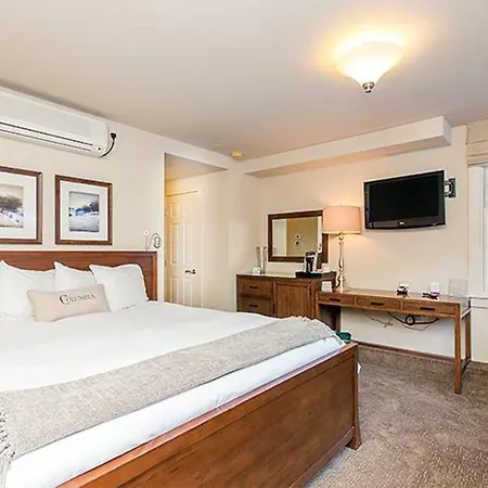 Hotel Columbia 4*