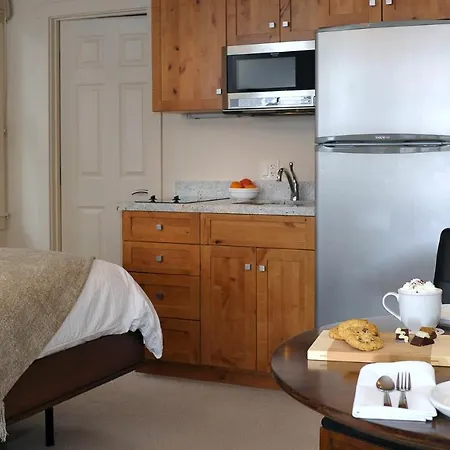 Hotel Columbia Hotel 4*