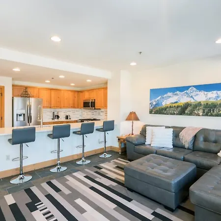 Apartment Bear Creek 209