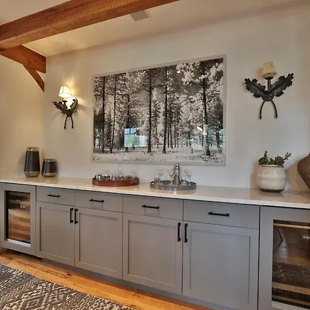Mountain Village Marvel W/ Hot Tub & Gym! Holiday home Telluride