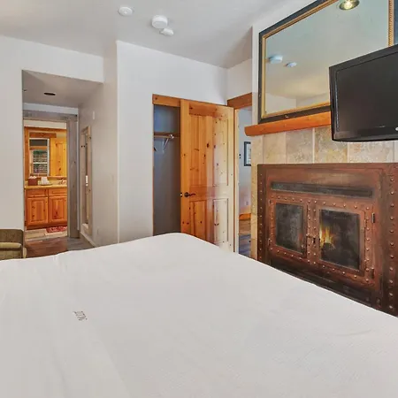 Mountain Lodge