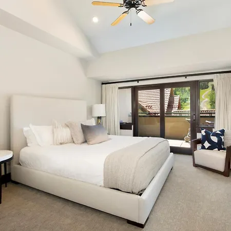 Aparthotel Relais & Chateaux Lumiere By Dunton 5*
