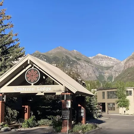 - Steps From The Slopes Hotel