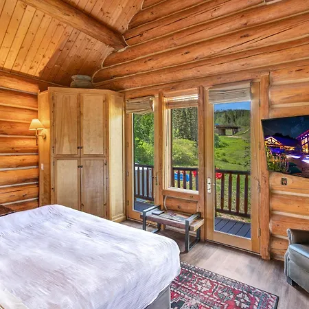 Mountain Lodge Telluride