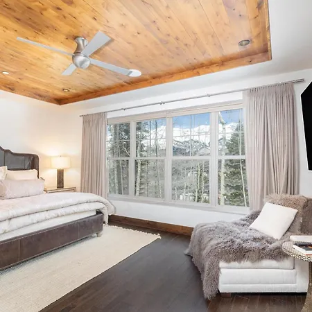 Cassidy Ridge D101 Apartment