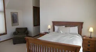Pacific Street Townhome Holiday home *