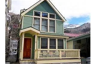 Pacific Street Townhome