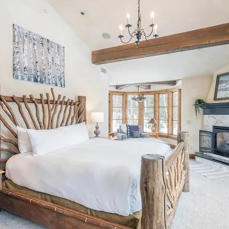 Twin Elk By Exceptional Chalet *