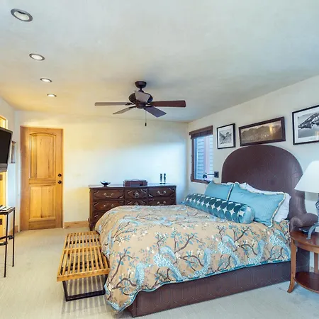 Experience Mountain Views In Spacious 3-bedroom #423 *