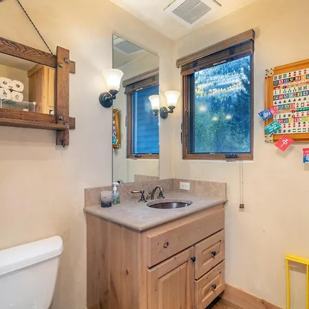 Holiday home Experience Mountain Views In Spacious 3-bedroom #423 *