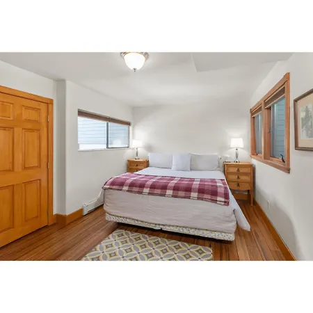 Twin 337 & 338 - Liftside And Hot Tubs Access *