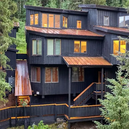 Apartment Manitou River House 113 By Avantstay *